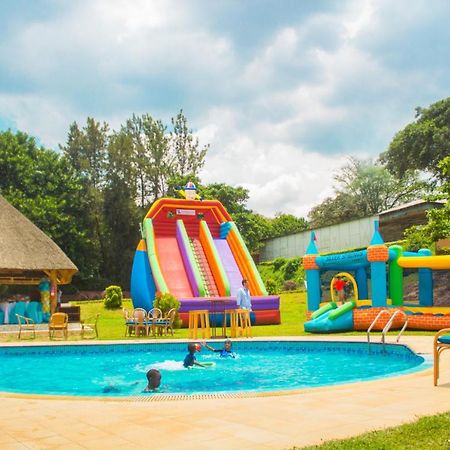 Silver Springs Hotel Kampala Kültér fotó