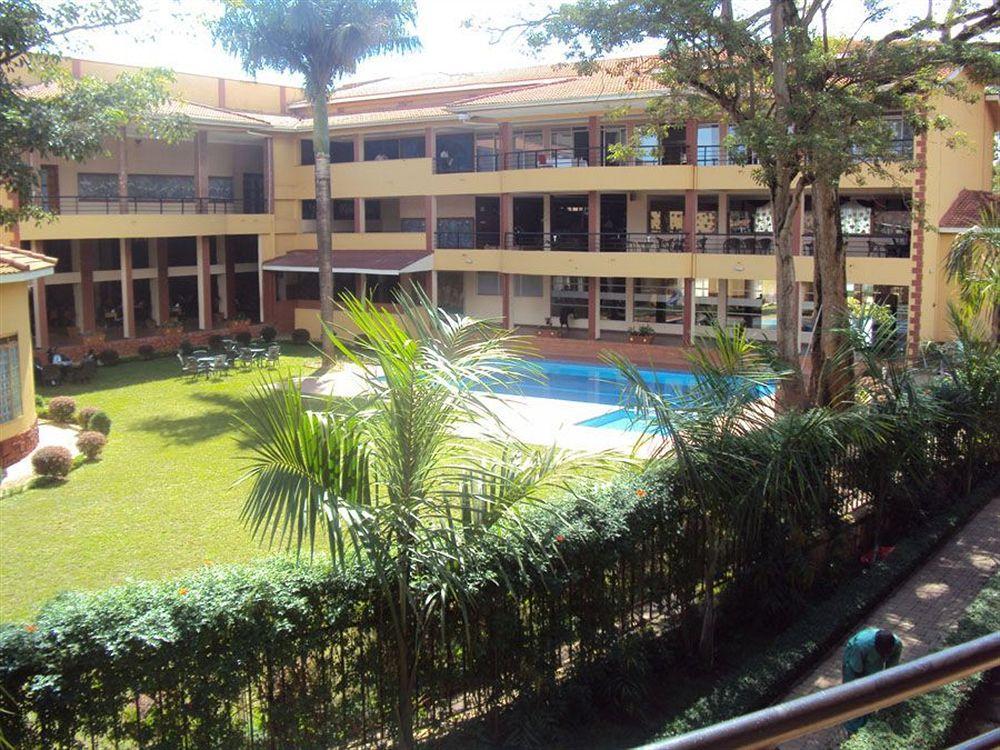 Silver Springs Hotel Kampala Kültér fotó