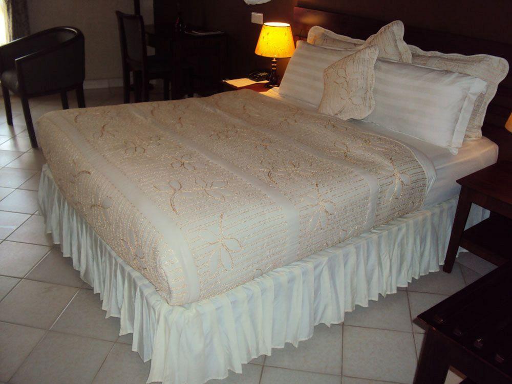 Silver Springs Hotel Kampala Kültér fotó
